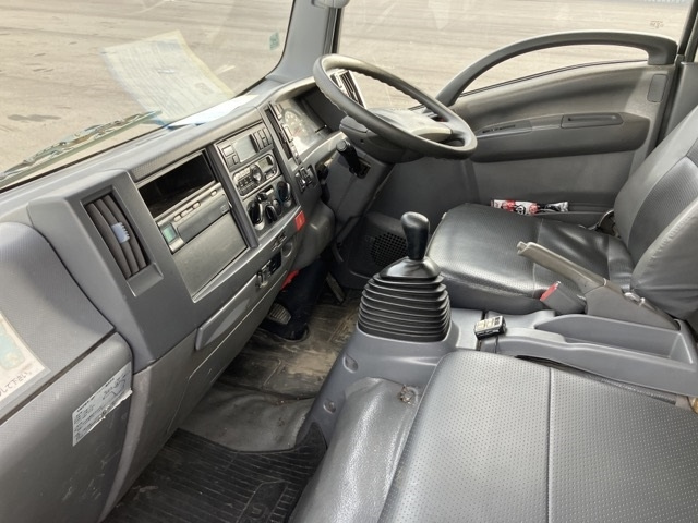 ISUZU ELF 2015
