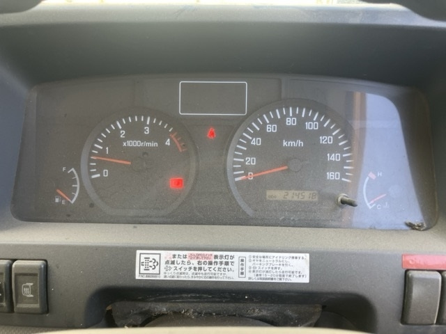 ISUZU ELF 2011