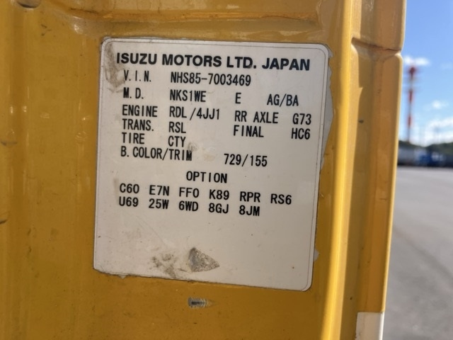 ISUZU ELF 2011