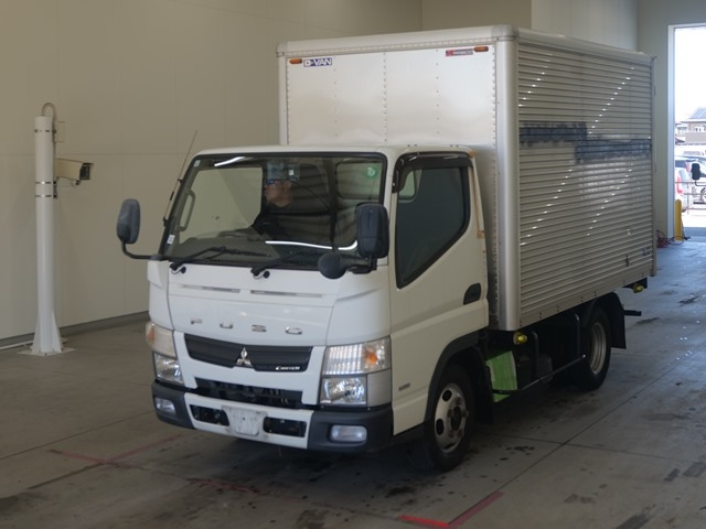 MITSUBISHI CANTER 2016