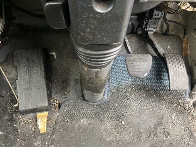 MITSUBISHI CANTER 2013