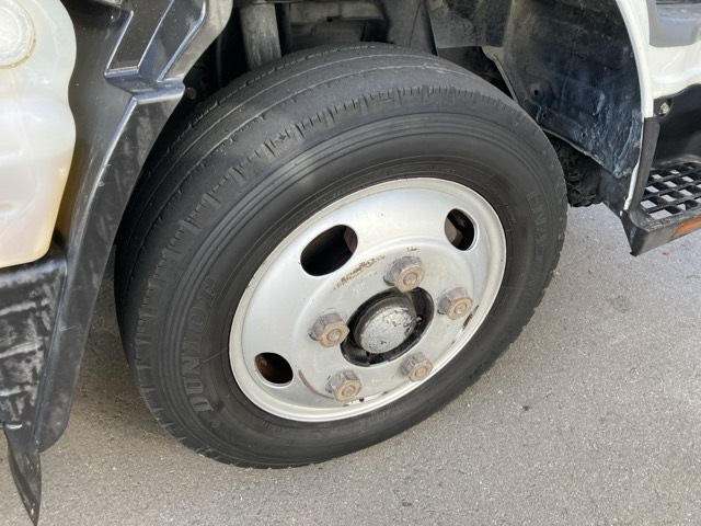 MITSUBISHI CANTER 2013