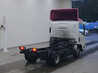 ISUZU ELF 2012