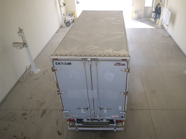 ISUZU ELF 2008