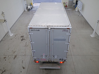 ISUZU ELF 2009