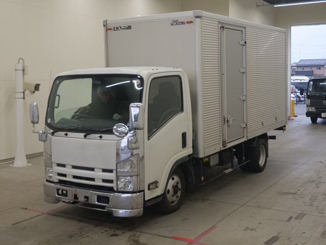 ISUZU ELF 2009