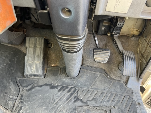 MITSUBISHI CANTER 2011