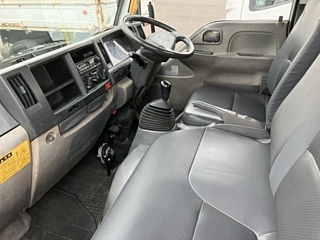 ISUZU ELF 2012