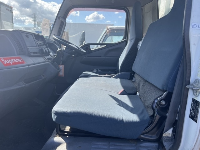 MITSUBISHI CANTER 2011