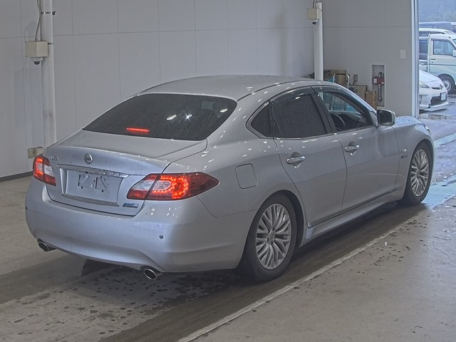 NISSAN FUGA 2012