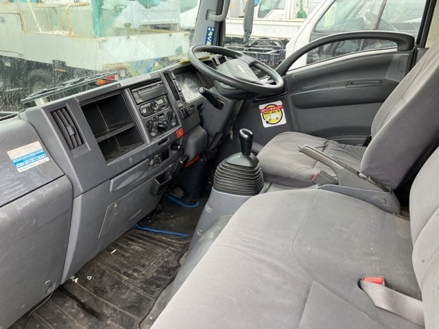 ISUZU ELF 2013