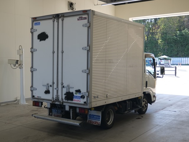 ISUZU ELF 2013