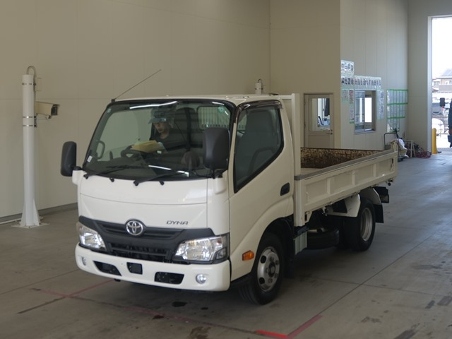 TOYOTA DYNA 2017