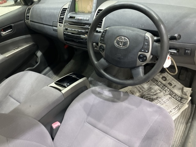 TOYOTA PRIUS 2011