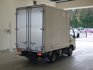 TOYOTA DYNA 2019