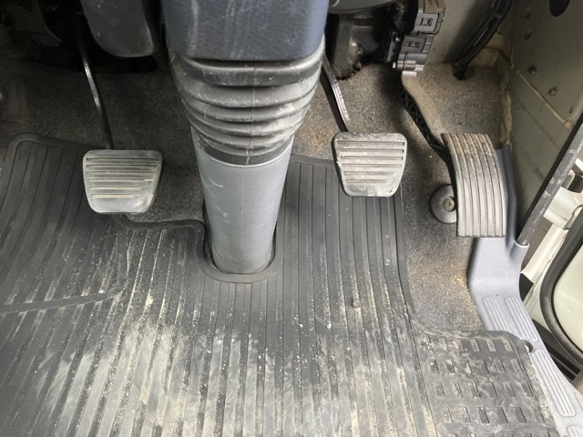 MITSUBISHI CANTER 2015