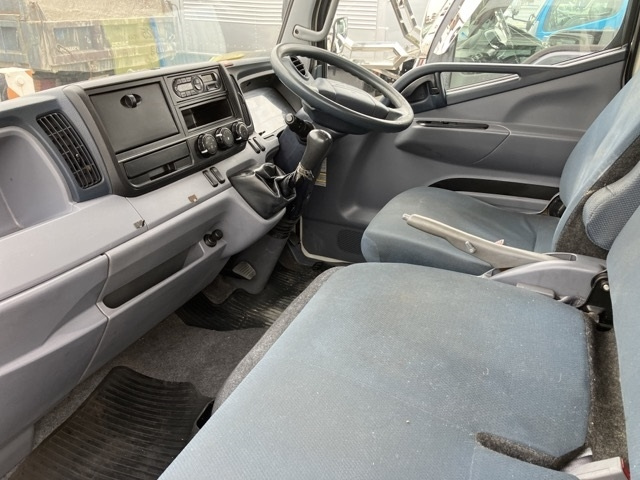 MITSUBISHI CANTER 2015