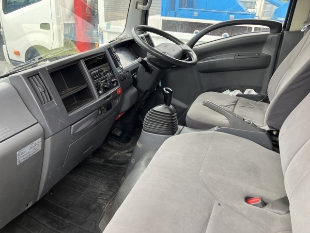 ISUZU ELF 2012