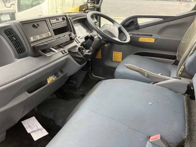 MITSUBISHI CANTER 2012