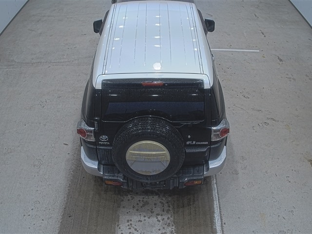 TOYOTA FJ CRUISER 2010