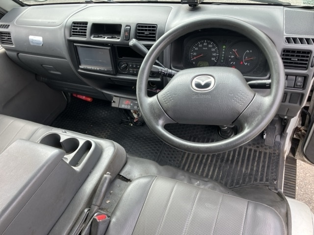 MAZDA BONGO VAN 2012