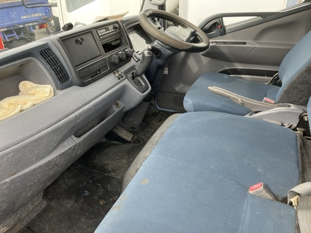 MITSUBISHI CANTER 2011