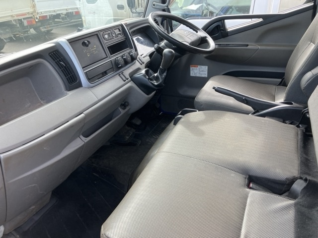 MITSUBISHI CANTER 2016