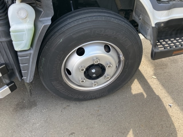 MITSUBISHI CANTER 2011