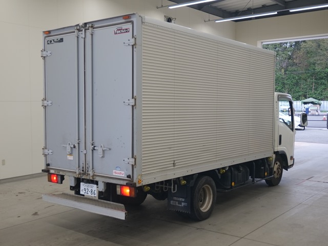 ISUZU ELF 2012