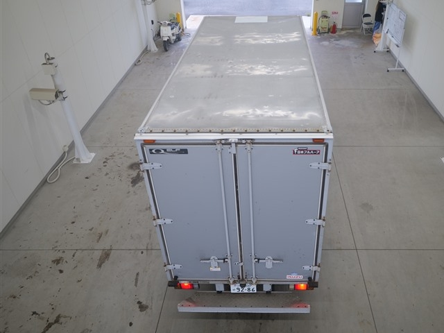 ISUZU ELF 2012
