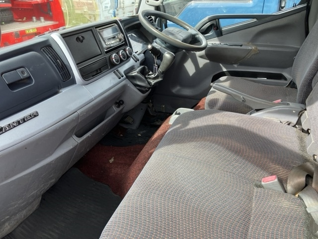 MITSUBISHI CANTER 2012