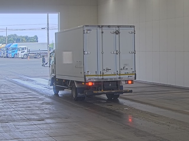 ISUZU ELF 2020