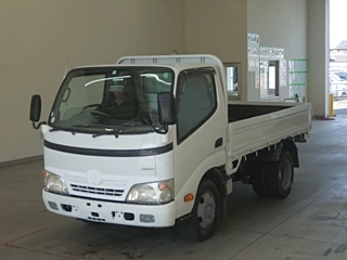 TOYOTA DYNA 2011