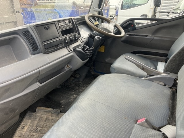 MITSUBISHI CANTER 2012