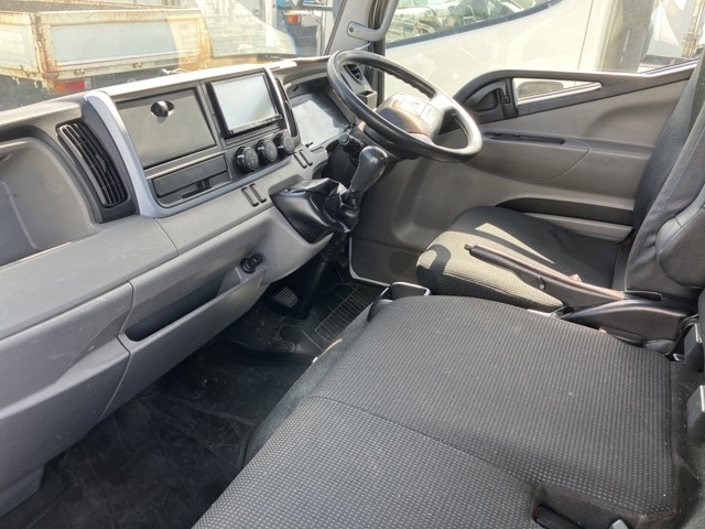 MITSUBISHI CANTER 2017