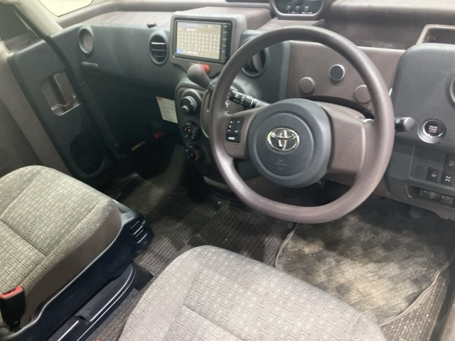 TOYOTA PORTE 2015