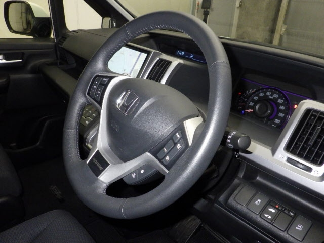 HONDA STEP WAGON 2014