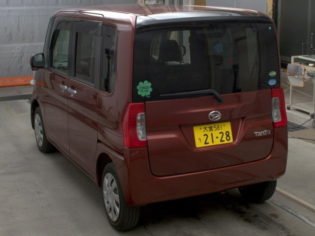 DAIHATSU TANTO 2016