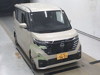 NISSAN ROOX 2024