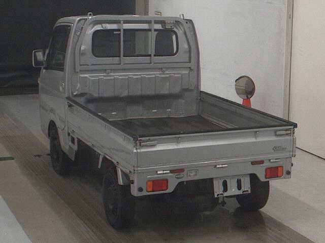 NISSAN CLIPPER TRUCK 2015