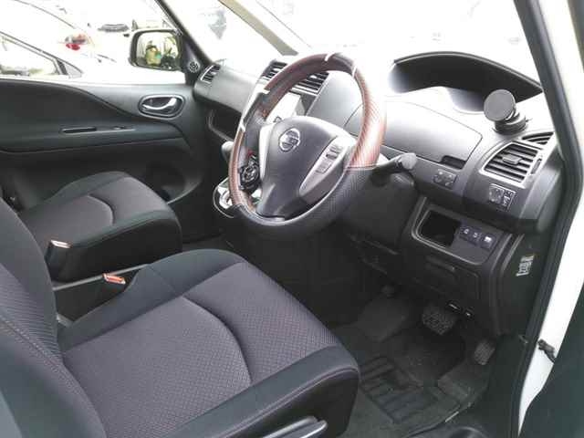 NISSAN SERENA 2013