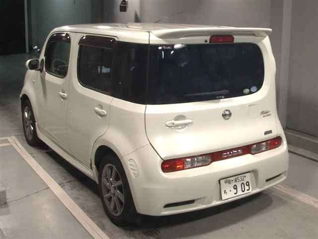 NISSAN CUBE 2011