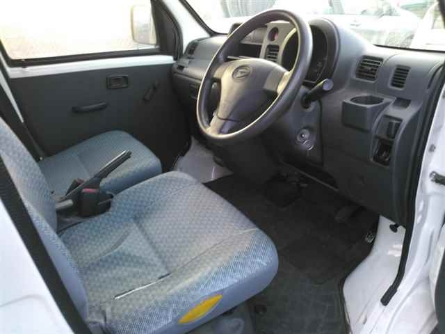 DAIHATSU HIJET VAN 2014