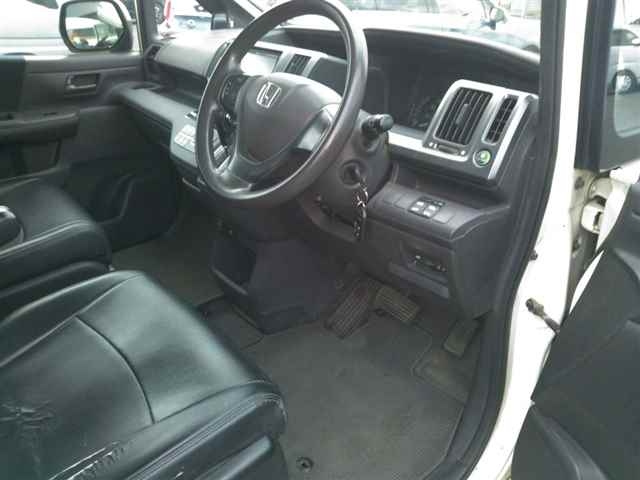 HONDA STEP WAGON 2010