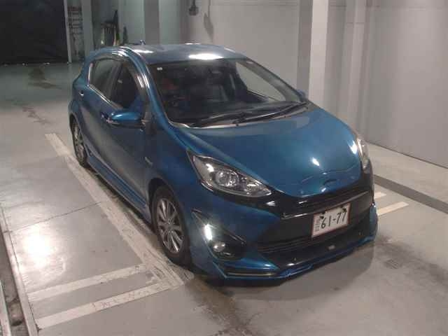 TOYOTA AQUA 2019