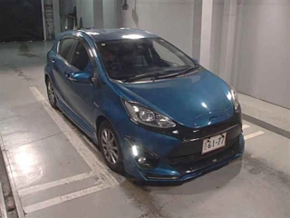 TOYOTA AQUA 2019