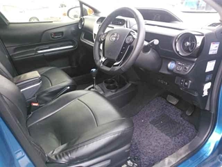 TOYOTA AQUA 2019