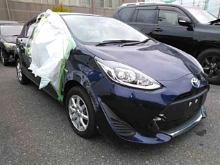 TOYOTA AQUA 2019