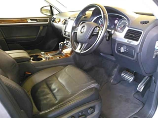 VOLKSWAGEN TOUAREG 2011