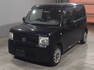 TOYOTA PIXIS SPACE 2014